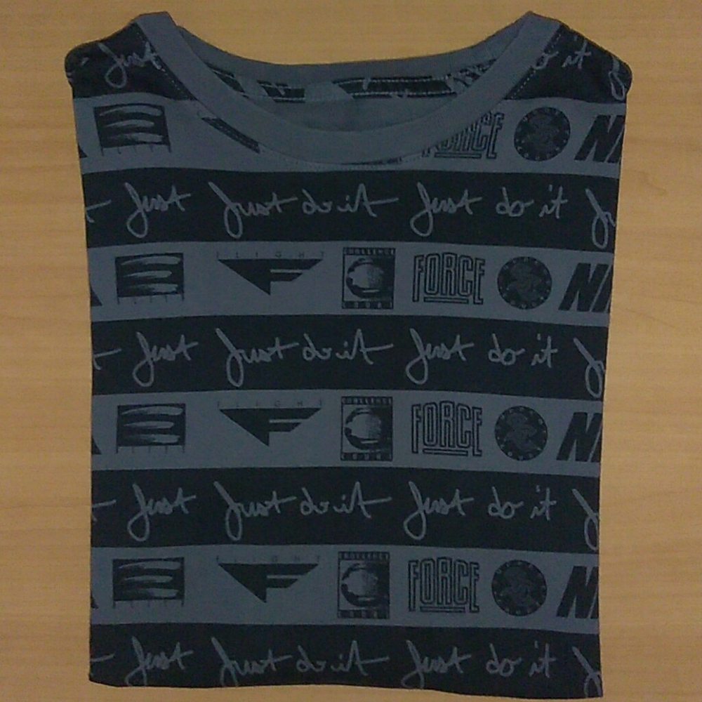 Boys Nike tee shirt. Size XL. Great condition 👕